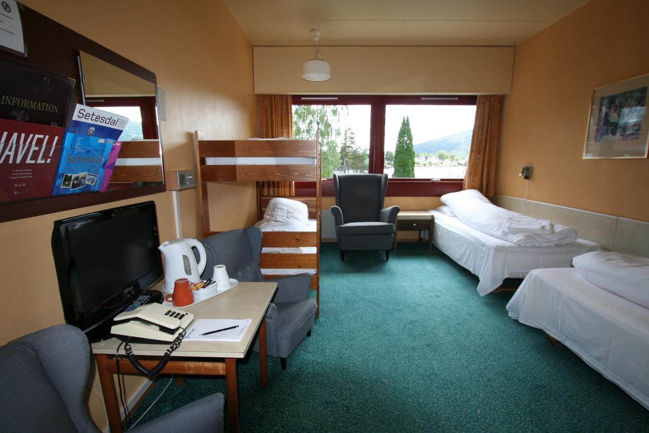 Revsnes Hotel Byglandsfjord Buitenkant foto